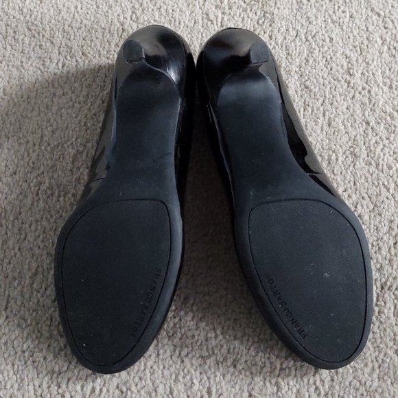 Black Patent Pumps - Picture 3 of 4